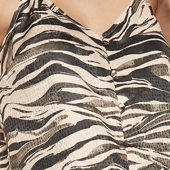 Nine West Animal Print V neck Cami Top Size S  Brown Tan Spaghetti strap - Picture 4 of 8